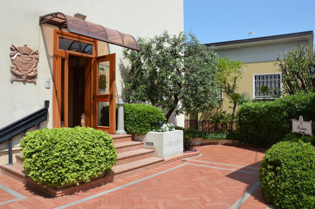 פסקיארה דל גארדה Albergo Ristorante Papa מראה חיצוני תמונה